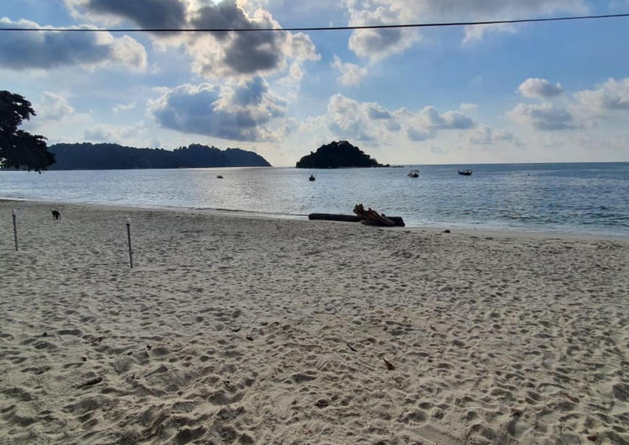 Shoplot Hostel Pangkor Kampong Pasir Bogak Exterior foto